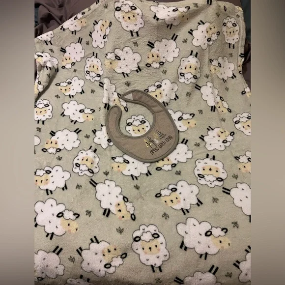 🧸Small Baby Bundle Box🍼 - Picture 5 of 5